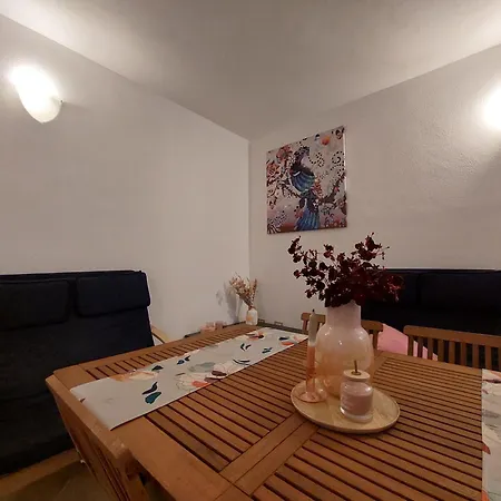 Marina Breeze 50mt From Sea Holiday home *
