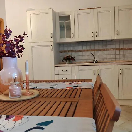 - Marina Breeze 50mt From Sea Semesterbostad *