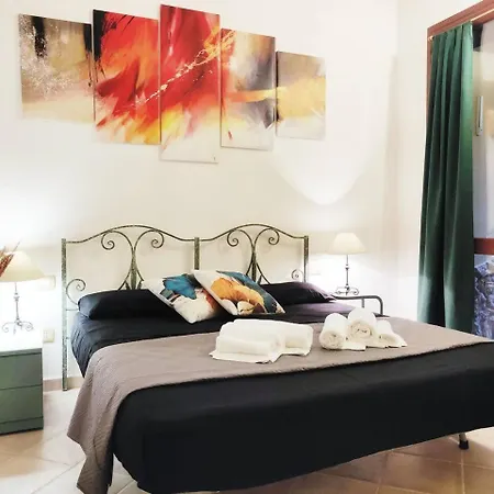 Holiday home Marina Breeze 50mt From Sea *